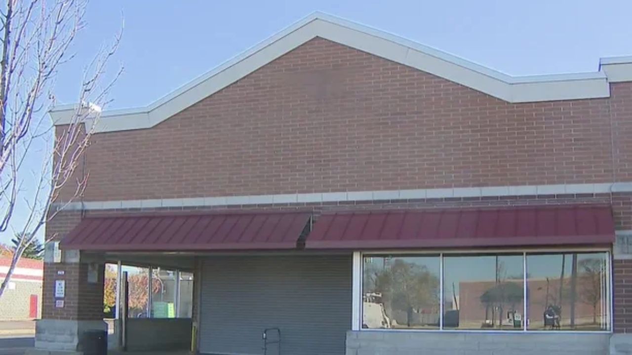New Black-Owned Grocery Store Planned for Chicago Food Desert After Aldi Closure
