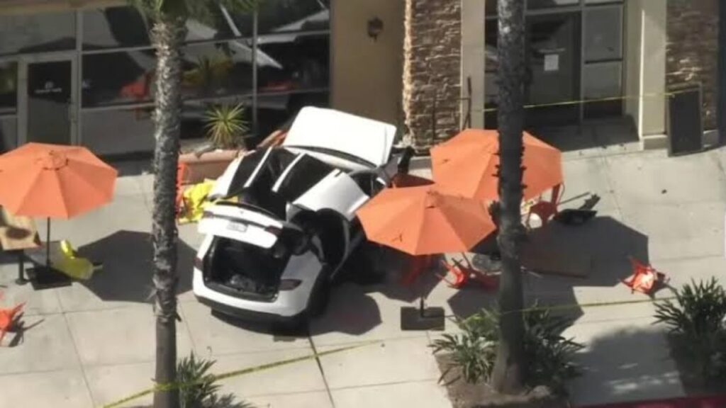 Tesla Jumps Curb, Kills 79-Year-Old Woman Outside Simi Valley Restaurant as Investigation Continues