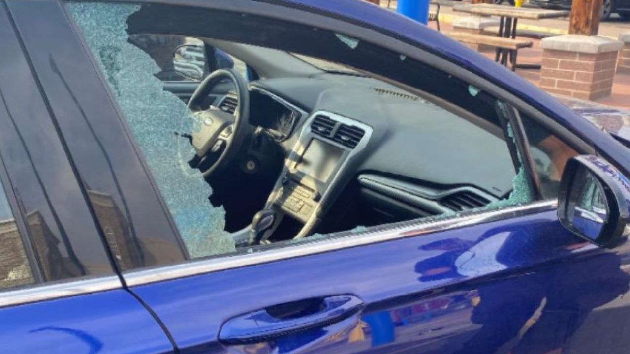A 7-Year-Old Was Left Alone in a 150-Degree Car While Her Grandfather Shopped — What She Did Next Shocked Bystanders