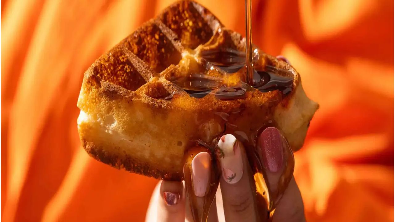 Belgian Waffle Favorite Expanding to Boston Common With New Café Near Emerson College