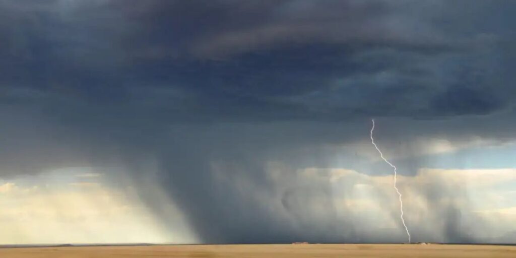 Missouri and Kansas Brace for Level 2 Storm Threat as Damaging Winds Sweep North Toward Dakota, Forecasters Warn