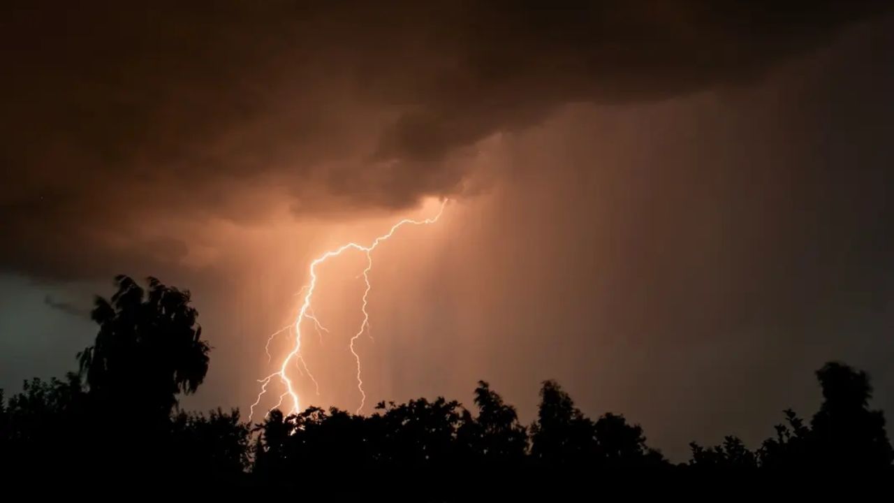 North Georgia Braces for Dangerous Monday Morning as Storm Line Threatens 60 MPH Winds and Isolated Tornadoes