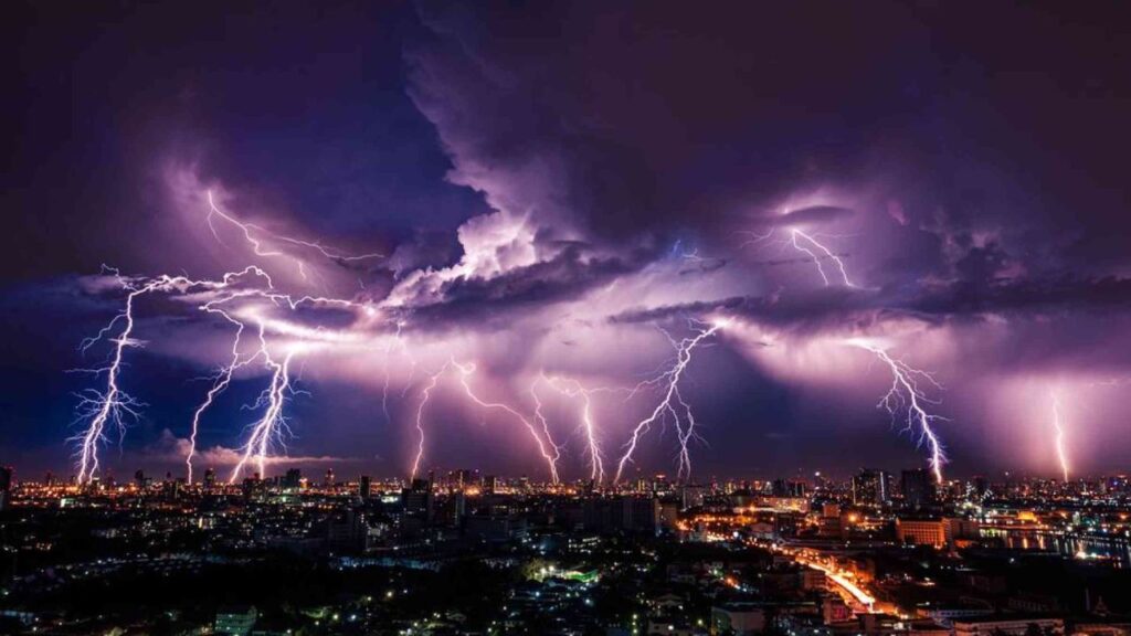 Severe Thunderstorms, Flash Flooding and Dangerous Heat to Impact Large Parts of U.S. This Weekend