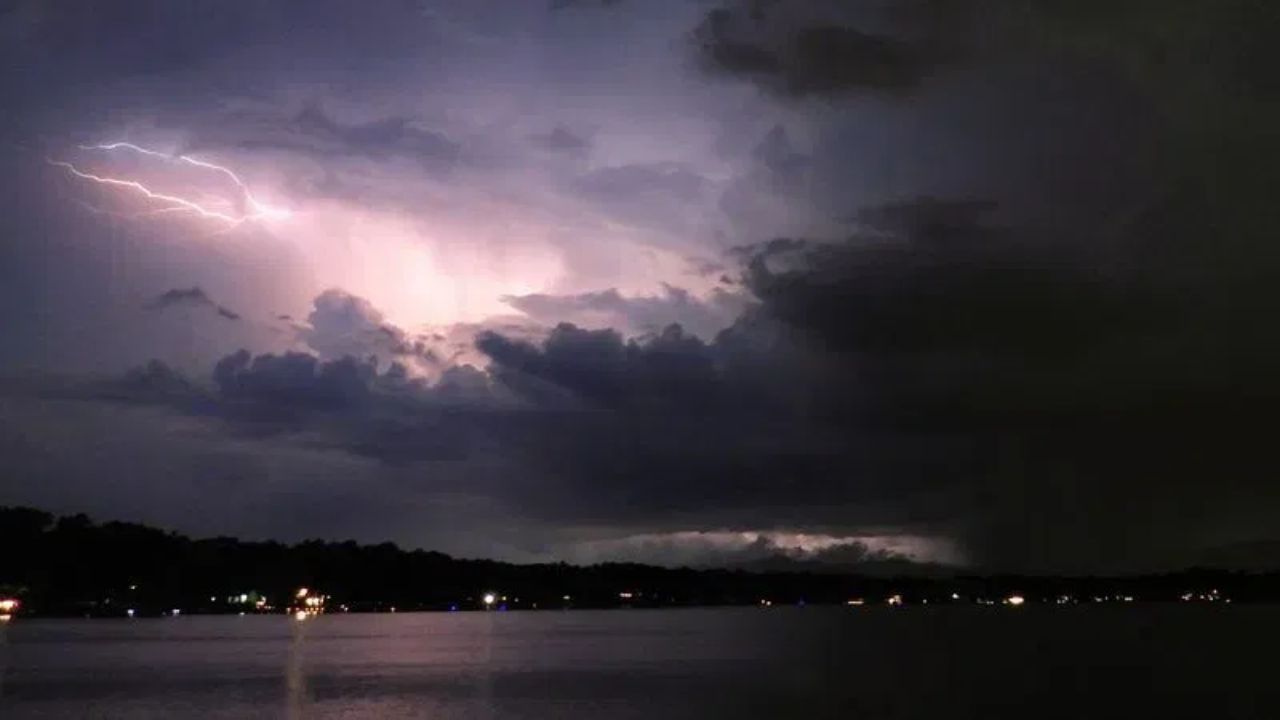 Storm Threat Shifts East Overnight, Placing Detroit, Cleveland and Pittsburgh in New Danger Zone for Monday