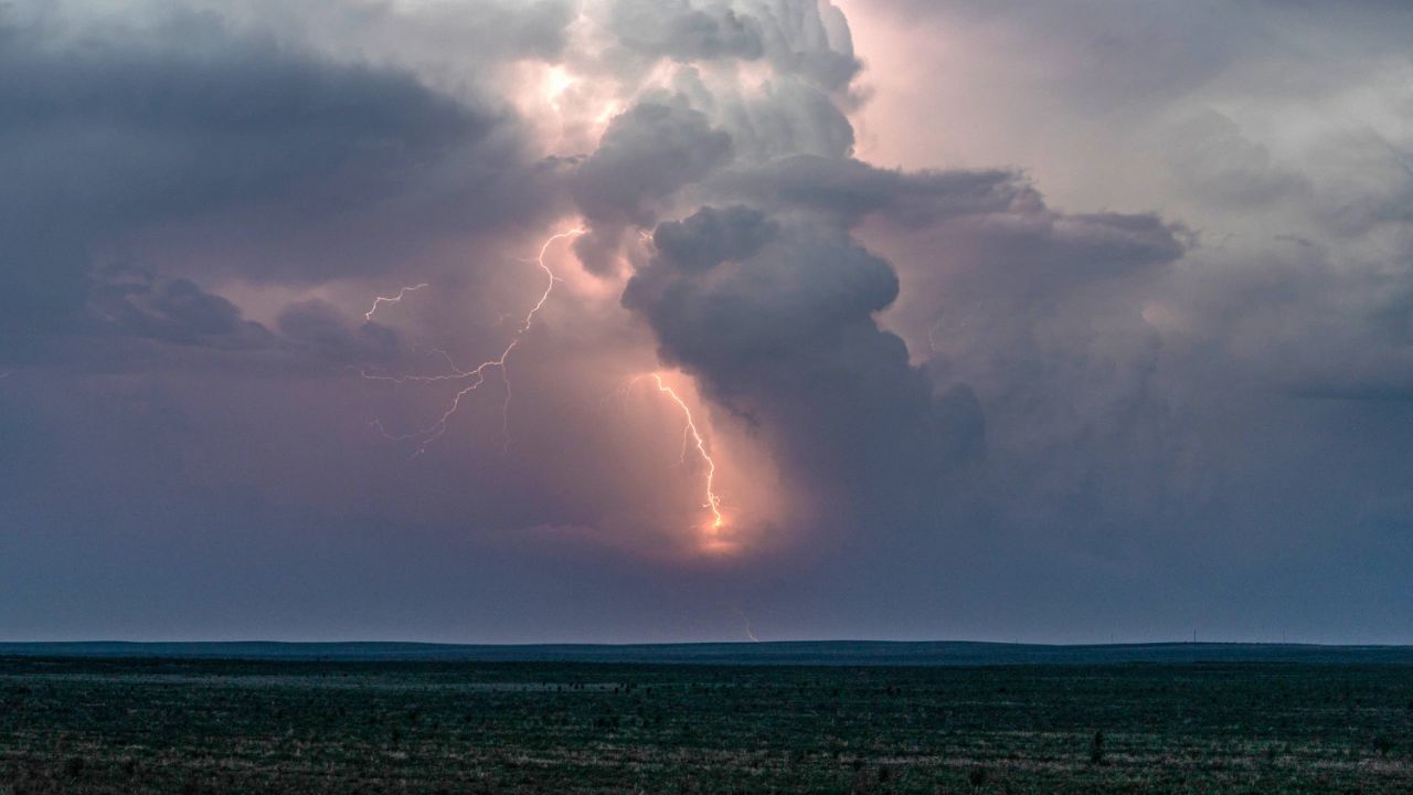 Thunderstorms Hit Northeast Oklahoma During Morning Commute — Wet Roads, Lightning Reported