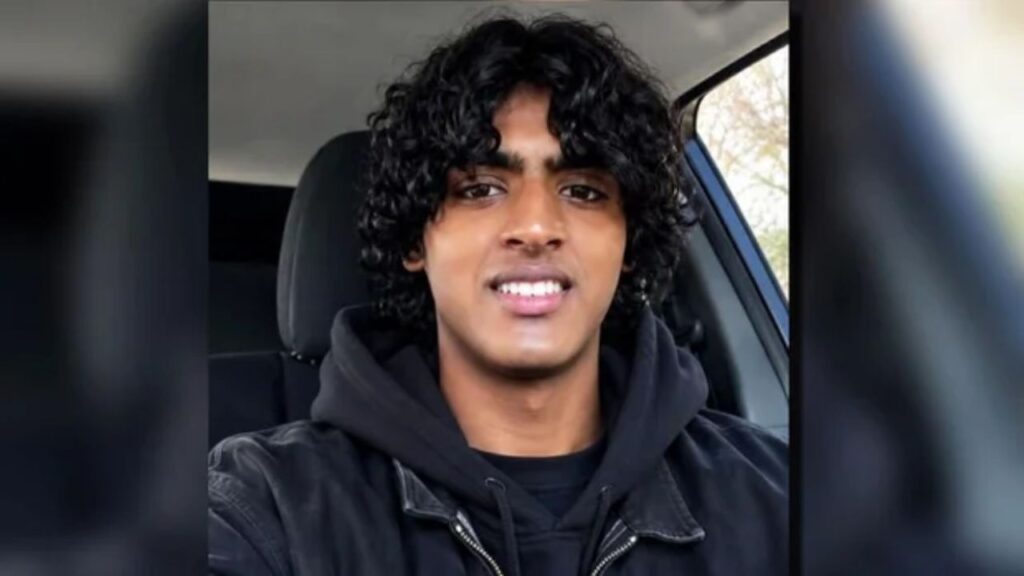 17-Year-Old Charged With Killing Mother and Teen Brother, Officials Reveal Disturbing Detail From His Internet Searches