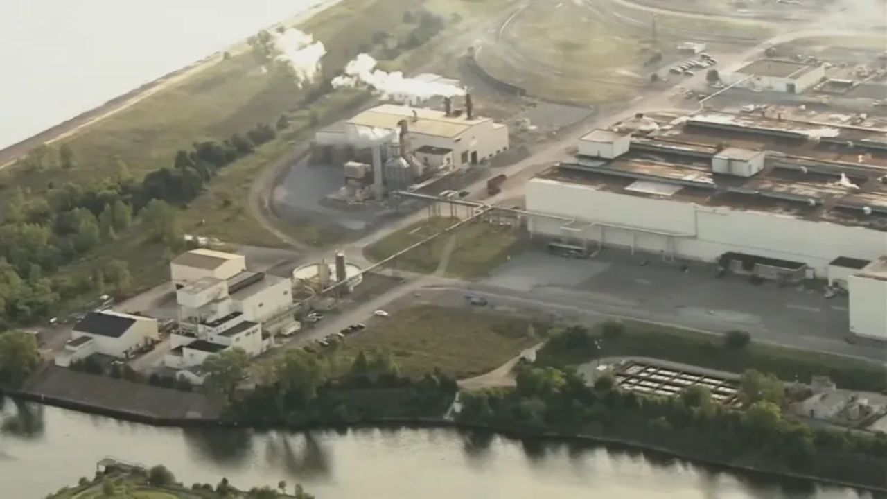Burns Harbor, Indiana: Father of Six Killed in Accident at Steel Plant