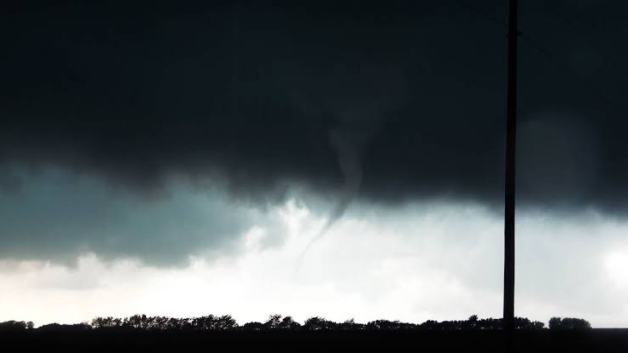 Central Illinois is about to get hit with dangerous heat and storms — here is what to expect this weekend