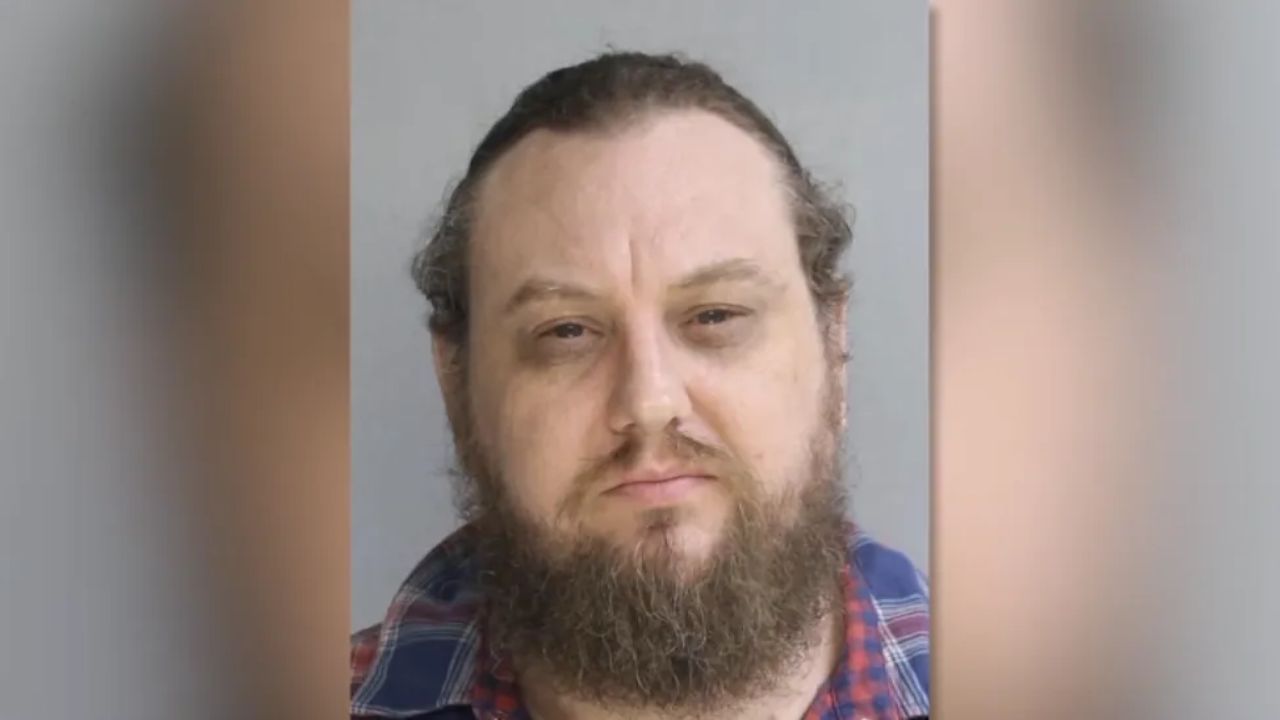 Pennsylvania Daycare Worker Accused of Dragging Children, Fracturing Ankle of Toddler — Facility Shut Down