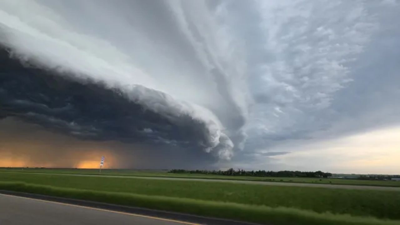 Severe storms are moving toward your city today — here's what forecasters are warning
