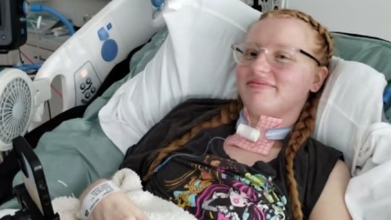 She graduated college with dreams of becoming an artist — weeks later, she couldn't move her hands