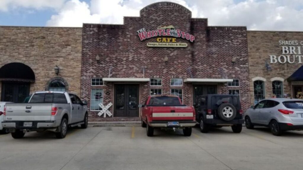 This Cozy Texas Café Has Been Serving Home-Cooked Comfort Food for Over 15 Years