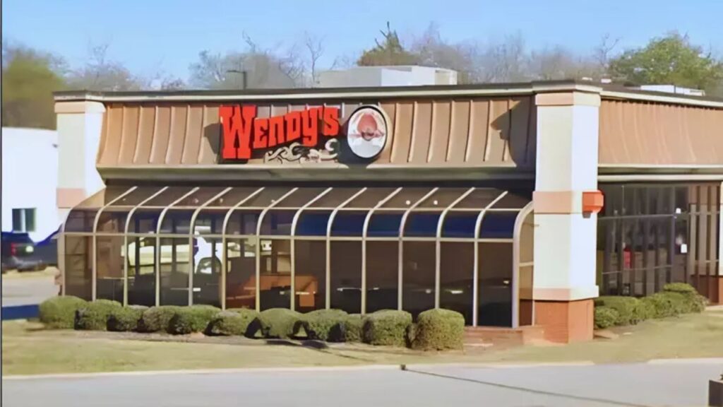 Tyler residents have a very clear opinion about what should replace the closed Wendy's on Loop 323