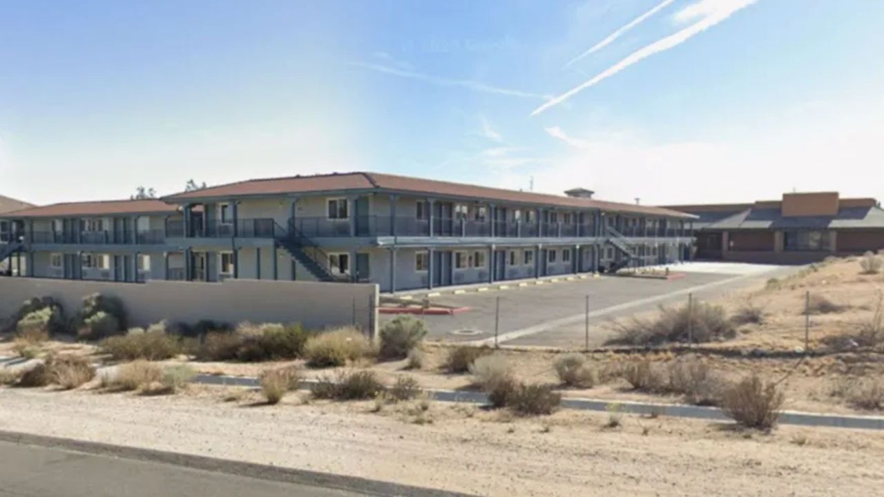 Woman dies after drowning in hotel pool in Victorville